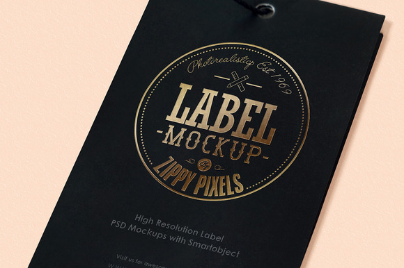13款时尚服装标签吊牌设计PS贴图样机模板 Apparel Label & Tag Mockups Vol. 1