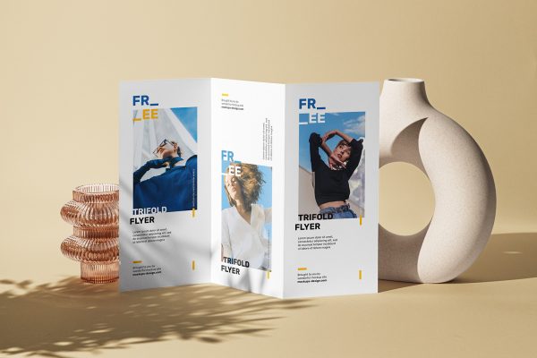 093 带场景可商用三折页展示样机 Trifold Flyer Mockup