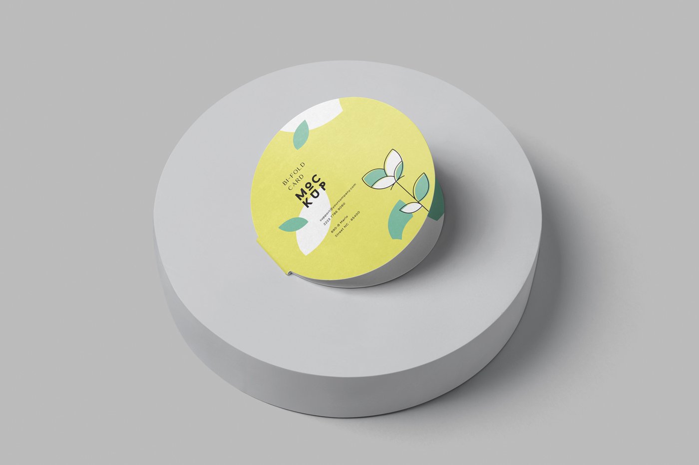 068 圆形双折卡卡片样机 Circular Bi Fold Card Mockups